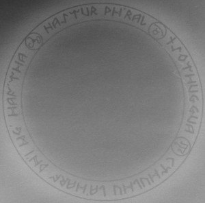 (Zeichen) Cthulhu la'harf Dn' I Wg' haf ' tha (Zeichen) Hastur Ph ' ral (Zeichen) Tsothuggua